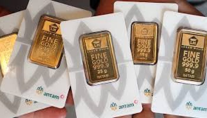 Harga Emas Antam Naik Rp16.000 per Gram pada Sabtu 18 April 2026