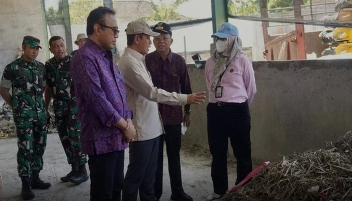 369 TPA Open Dumping Harus Tutup Agustus 2026, MenLH Hanif Tunjuk Bali Sebagai Contoh