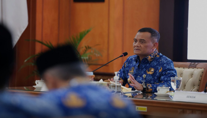 Ahmad Luthfi Ancam Evaluasi Direksi BUMD Jateng yang Tidak Efektif dalam RUPS Senin (27/4)