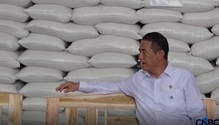 Amran Sulaiman Bongkar Beras Premium Palsu: Patahan 59%, Dijual Rp17.000 per Kg ke Konsumen