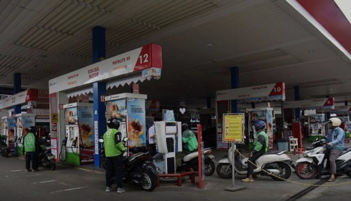 BBM Nonsubsidi Naik, OJK Tegur BNI soal Aek Nabara, dan Dua Kapal Pertamina Siap Lewati Selat Hormuz