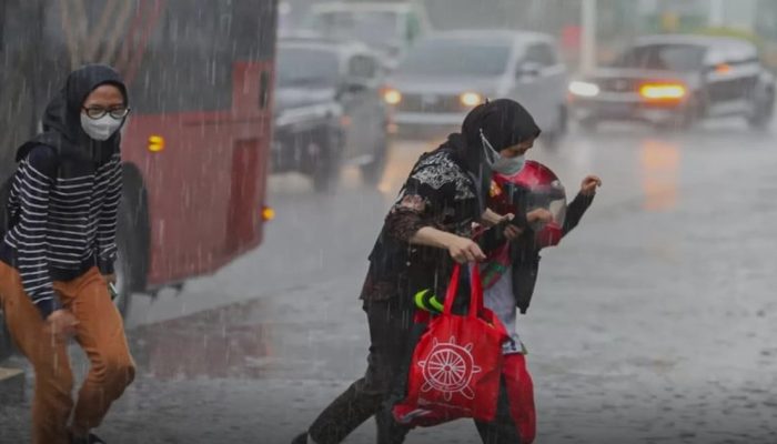 BMKG Prediksi Hujan di Sejumlah Wilayah Jakarta pada Senin Sore, 20 April 2026