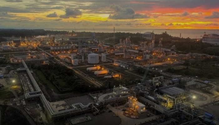 Badak LNG Ubah Limbah Ikan Teri Jadi Pakan Ternak Lewat Teknologi SOPAN TERI