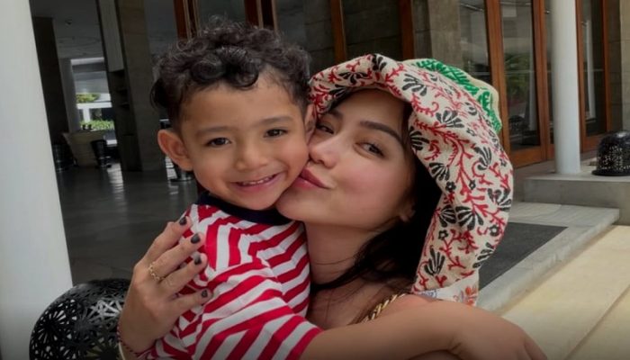 Jessica Iskandar Kaget Dengar Kata Kasar dari Anaknya, Begini Cara Jedar Menegur