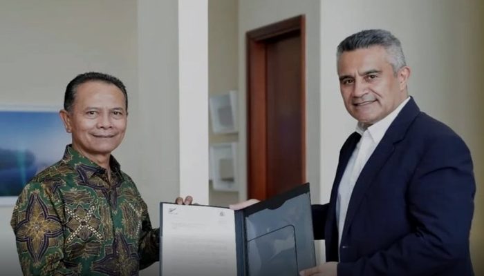 Letjen Richard Tampubolon Terima Penghargaan Selandia Baru atas Pembebasan Pilot Philip Mehrtens di Papua