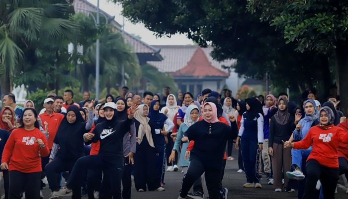 Lisdyarita Ajak Ratusan ASN Ponorogo Zumba Tiap Dua Pekan, Bakar hingga 900 Kalori per Jam