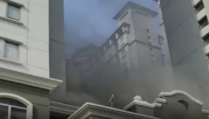 Panel Listrik di Basement Jadi Sumber Api Kebakaran Apartemen Mediterania Tanjung Duren