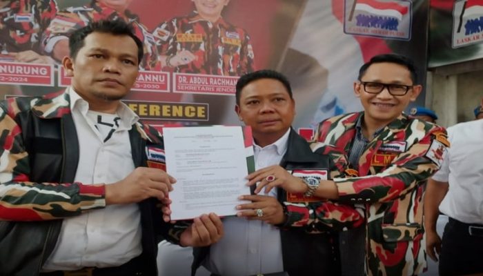 Rekonsiliasi Laskar Merah Putih: Adek Erfil Manurung Kembali ke Barisan H.M Arsyad Cannu