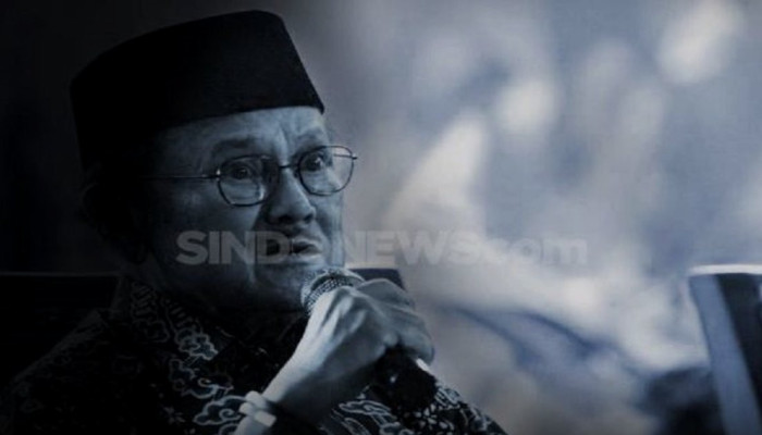 21 Mei 1998: BJ Habibie Ucapkan Sumpah Jabatan Presiden Tepat Setelah Soeharto Mundur