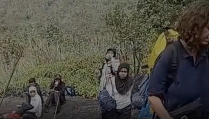 2 WNA Singapura Masih Hilang di Gunung Dukono, 14 dari 20 Pendaki Berhasil Ditemukan Selamat