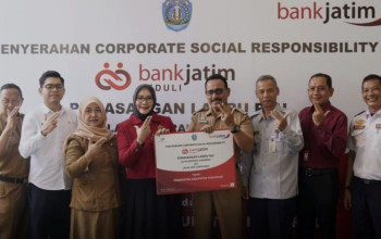 Bank Jatim Pasang PJU di Jalan Sudirman dan Urip Sumoharjo Ponorogo lewat Program CSR