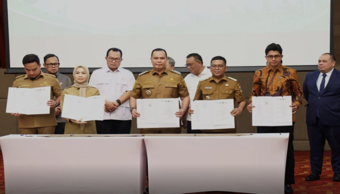 Banten dan Danantara Teken Kerja Sama PSEL Serang Raya, Sampah di TPSA Cilowong Bakal Jadi Listrik
