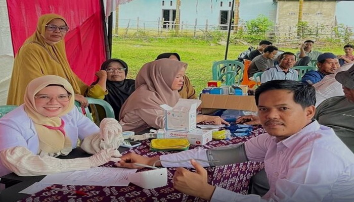 Dokter dan Obat Gratis Masuk Desa Sampurago, Reky Fitro Bawa Layanan Kesehatan ke Warga Kuantan Singingi