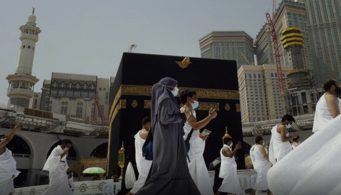 Haji Tanpa Mahram bagi Perempuan: Begini Pandangan 4 Mazhab Fiqih Islam