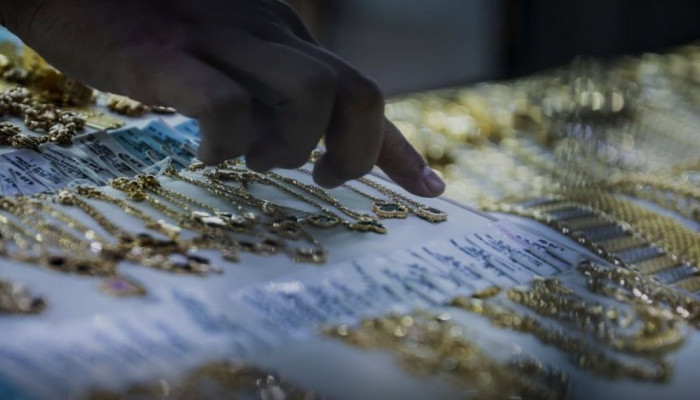Harga Emas Antam Naik ke Rp2.954.000 per Gram, UBS Justru Melemah di Pegadaian Jumat Pagi