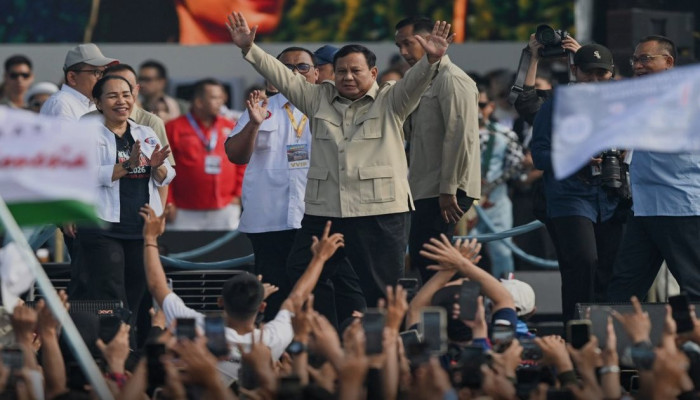 May Day 2026 di Monas: Buruh Suarakan Tuntutan RUU Ketenagakerjaan dan Ancaman PHK di Hadapan Prabowo