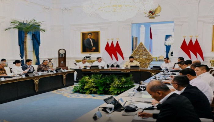 Pertumbuhan Ekonomi RI Kuartal I 2026 Masuk Jajaran Tertinggi G20, Prabowo Gelar Ratas di Istana
