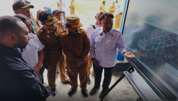 Portal SiapMBG.com Buatan Anak Papua Nabire Bisa Lacak Anggaran MBG hingga Kinerja Dapur SPPG