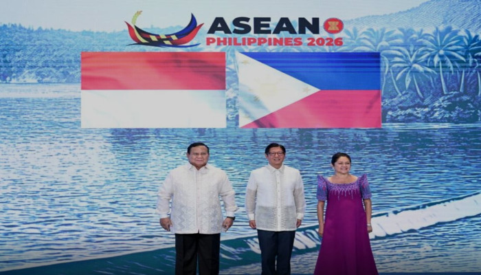 Prabowo Hadiri Jamuan Makan Malam KTT ke-48 ASEAN di Cebu, Kenakan Barong Bermotif Batik