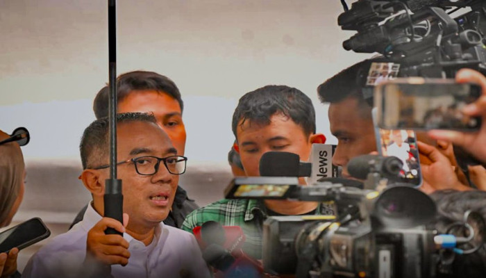 Prabowo Minta Perguruan Tinggi Bantu Pemda Atasi Sampah hingga Penataan Lingkungan