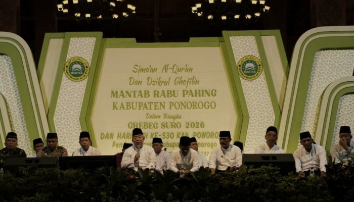 Ribuan Jemaah Padati Pendopo Agung Ponorogo, Grebeg Suro 2026 Dibuka dengan Simaan Al-Qur’an