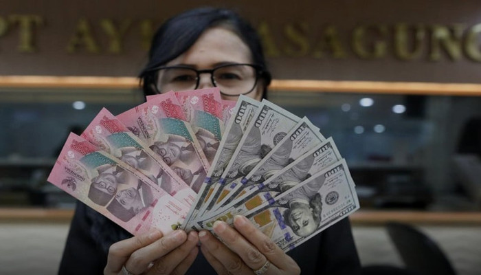 Rupiah Jebol Rp17.500 per Dolar, Pengusaha Mulai Khawatir Bisnis Tak Bisa Bertahan