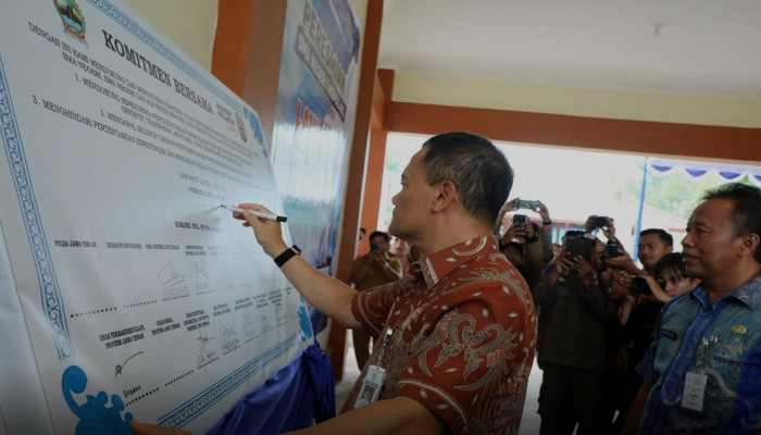 SPMB Jateng 2026 Dibuka, Ahmad Luthfi Ancam Coret Siswa Titipan: Hanya 40,83 Persen Lulusan SMP Bisa Masuk Sekolah Negeri