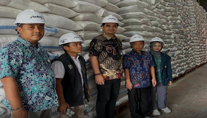 Sidak Gudang Bulog Lamongan, Khilmi Sebut Stok Beras Lebih Tinggi dari Tahun Lalu