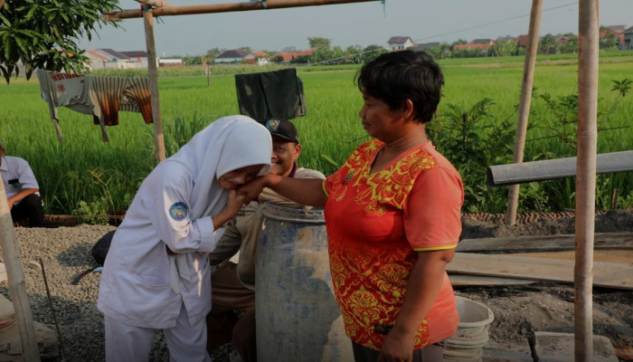 Tiga Siswi Brebes Hampir Putus Sekolah, Kini Kuliah Gratis di SMK Berkat Program Kemitraan Gubernur Ahmad Luthfi