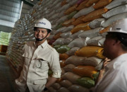 Tinjau Gudang Bulog Balikpapan, Budisatrio Djiwandono: Stok Pangan Mencukupi tapi Infrastruktur Perlu Diperbaiki