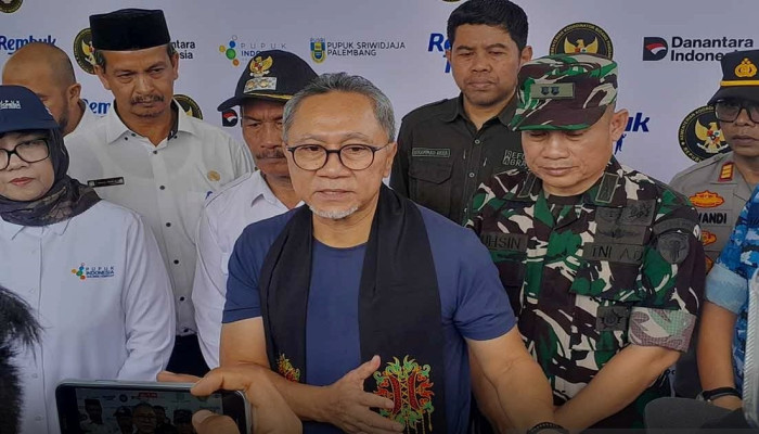 Distribusi Pupuk Subsidi Aceh Besar Capai 9.361 Ton, Zulkifli Hasan Pantau Langsung di Aceh Besar