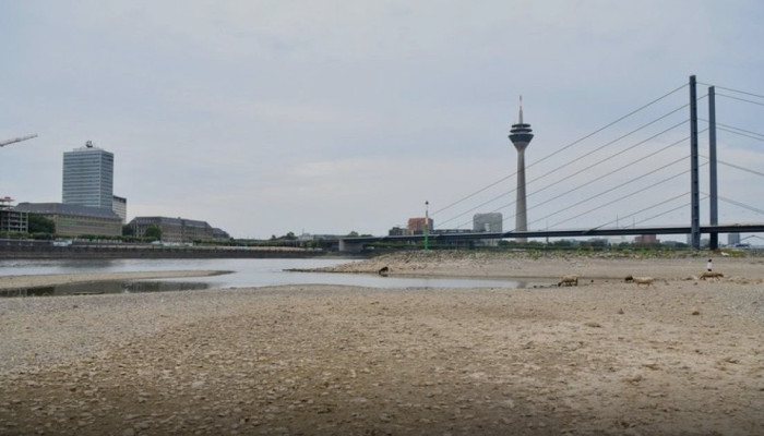 Dua Hari Berturut-turut Pecah Rekor, Jerman Catat Suhu 41,5°C dan Jalan Tol Sampai Retak