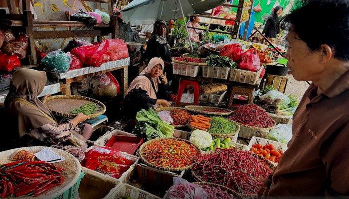 Harga Cabai Rawit Rp76.300/Kg, Daging Sapi Kualitas I Tembus Rp149.300/Kg pada Sabtu Pagi