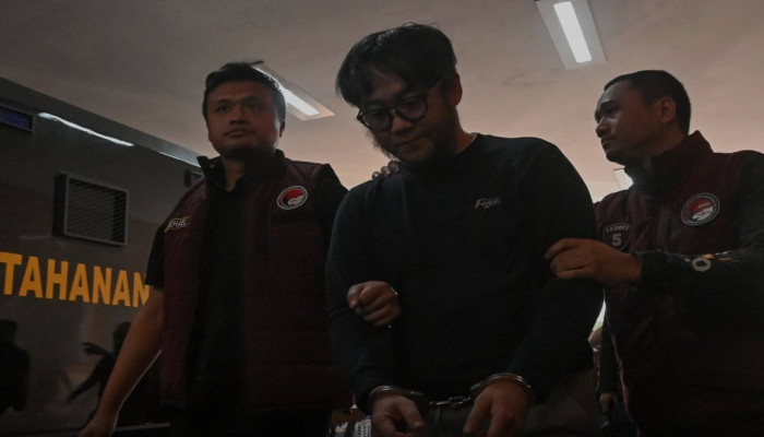 KPK Geledah Imigrasi Denpasar, Frans Antoni Buron Sejak 2023 Kini Tertangkap di Malaysia