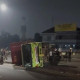 Truk 27 Ton Terguling di Flyover Kranji Bekasi, Jalur Jakarta Lumpuh Satu Malam