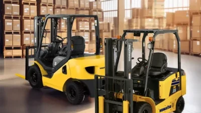 FORKLIFT